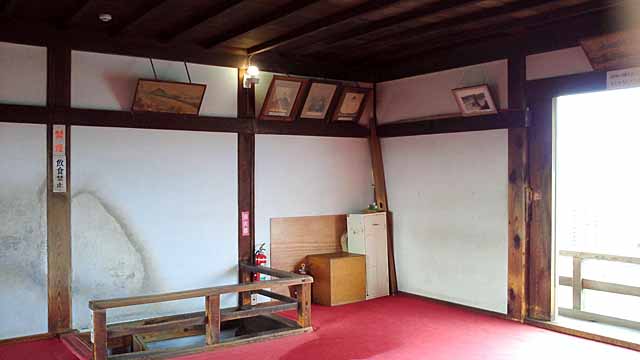 photo_4f_inside.jpg